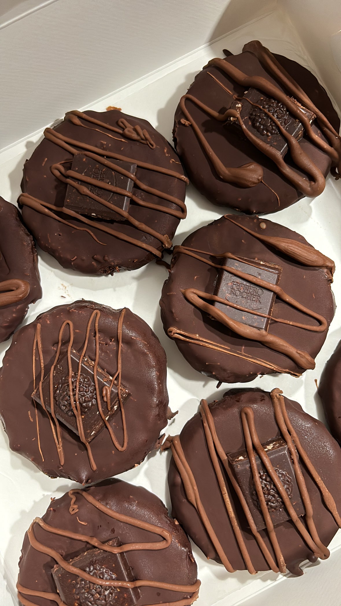 Dark chocolate Ferrero Rocher Kunafa cookies